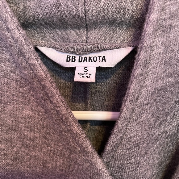 BB Dakota size Medium Moto Jacket knit cozy layering transitional classic - Picture 6 of 7